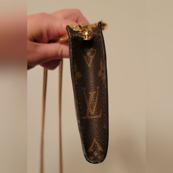 Authentic Louis Vuitton Monogram Pouch - Picture 7 of 14